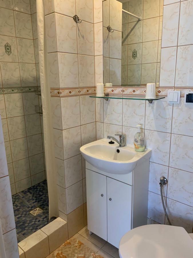 Pokoje Goscinne Matros Ustronie Morskie Exteriér fotografie